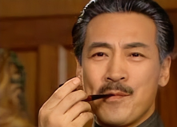 因‘爸’走红：依萍她爸寇振海，刘星继父高亚麟，千万富翁张晨光