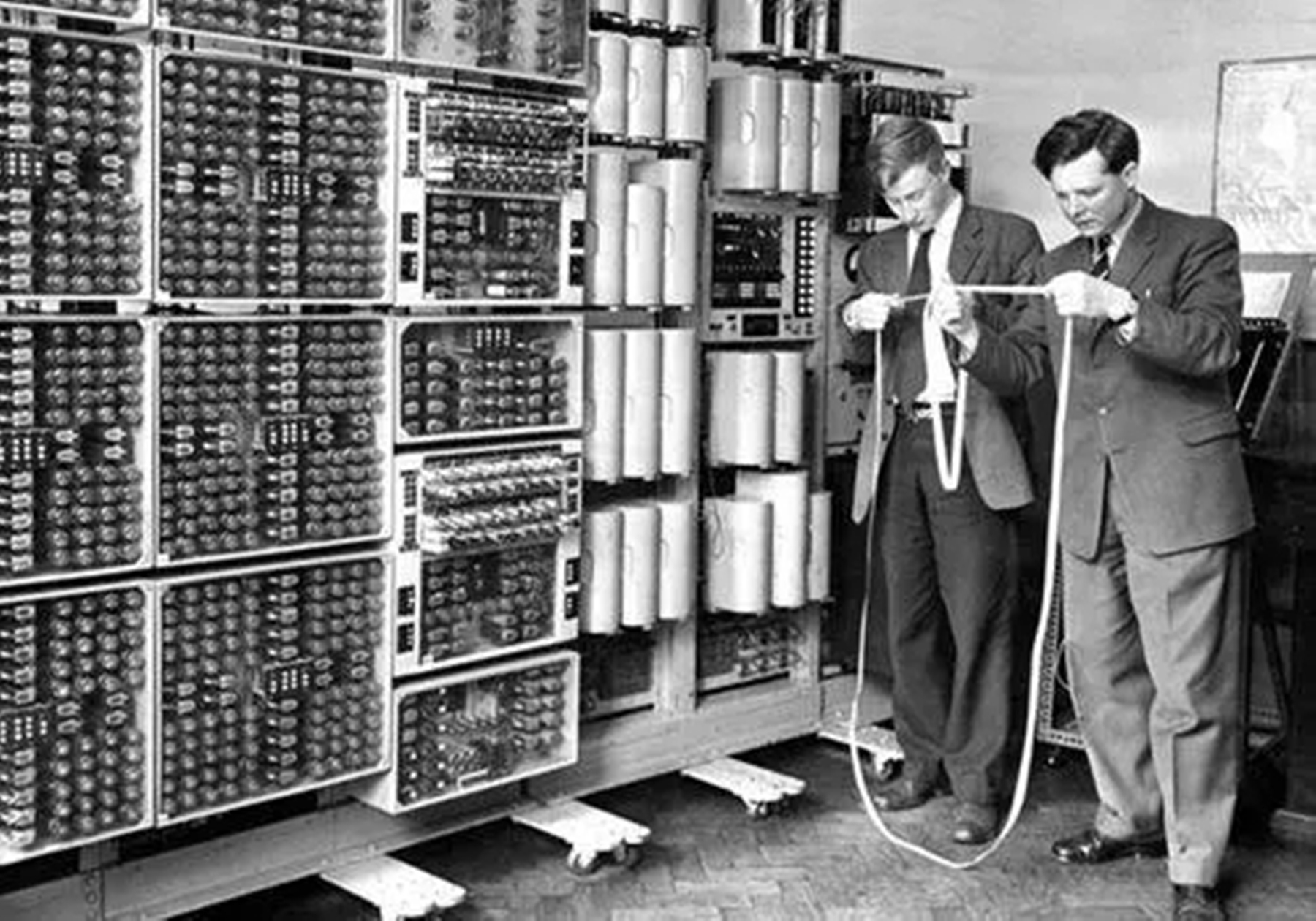 中国互联网之父，被誉为中国上网第一人，今天能上网全要感谢他