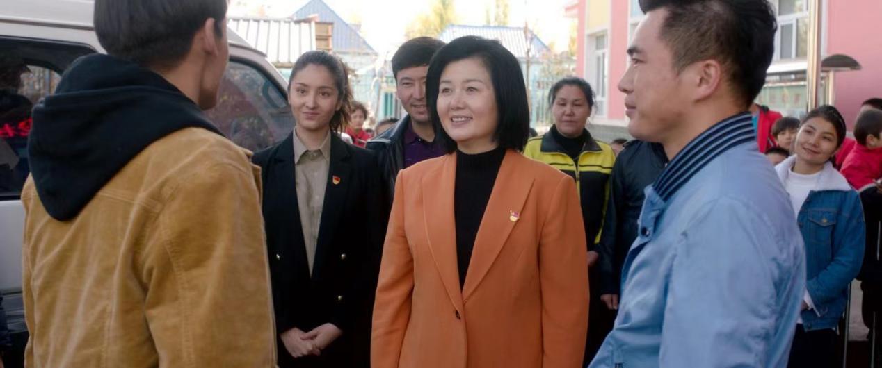 改编自报告文学的《杰米拉》挥出了两记现实主义重拳