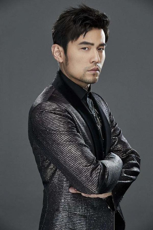 周杰伦的第一首歌 周杰伦十大巅峰神曲-佳迪双