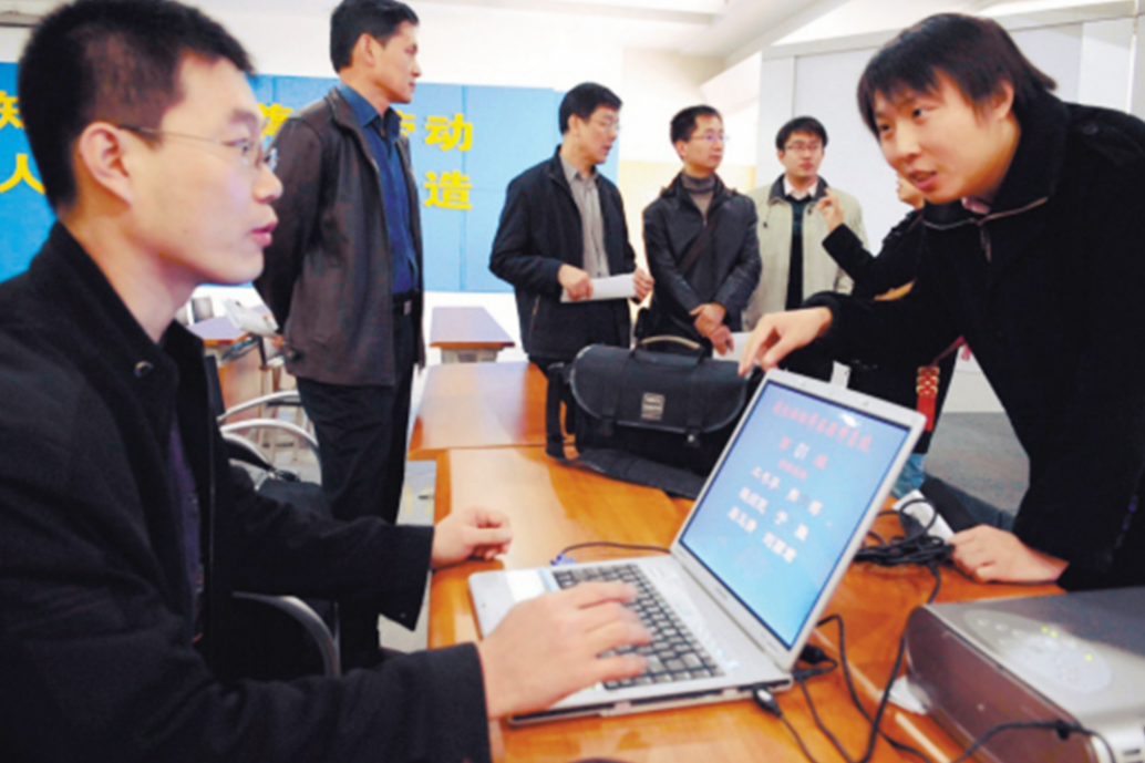 大学生入党的“硬性要求”，再快也要花3年时间，尽量在大一申请