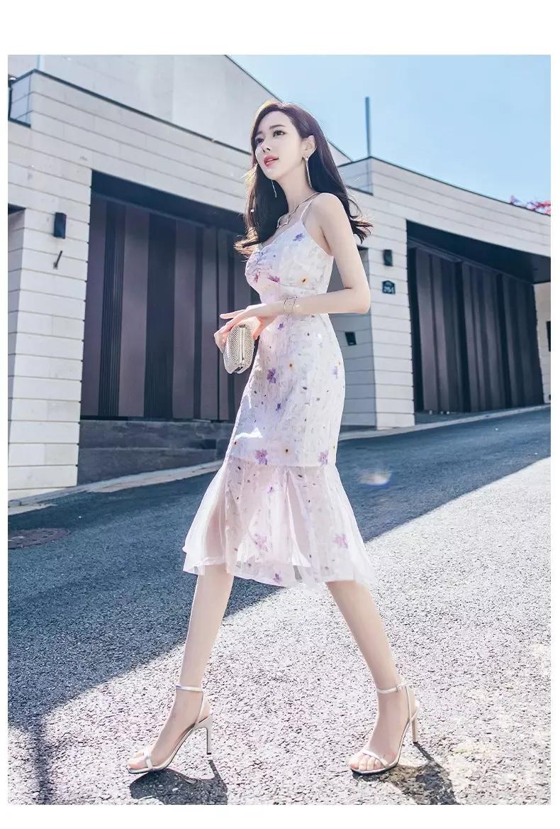 吊带碎花鱼尾裙，清新飘逸，小仙女必备喜欢关注一下谢谢