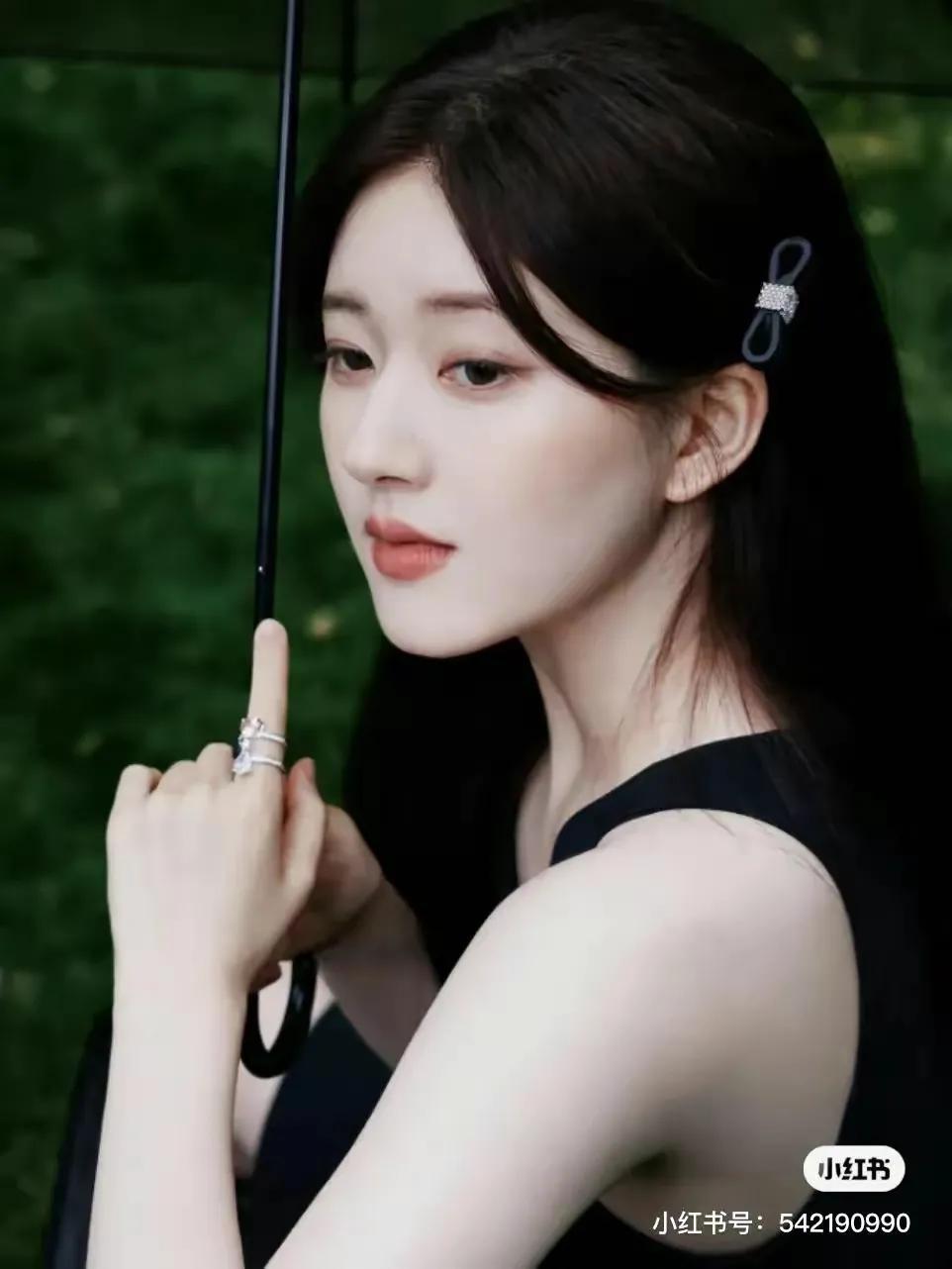 张天爱、杨幂杂志大片，清纯唯美，炫彩多姿