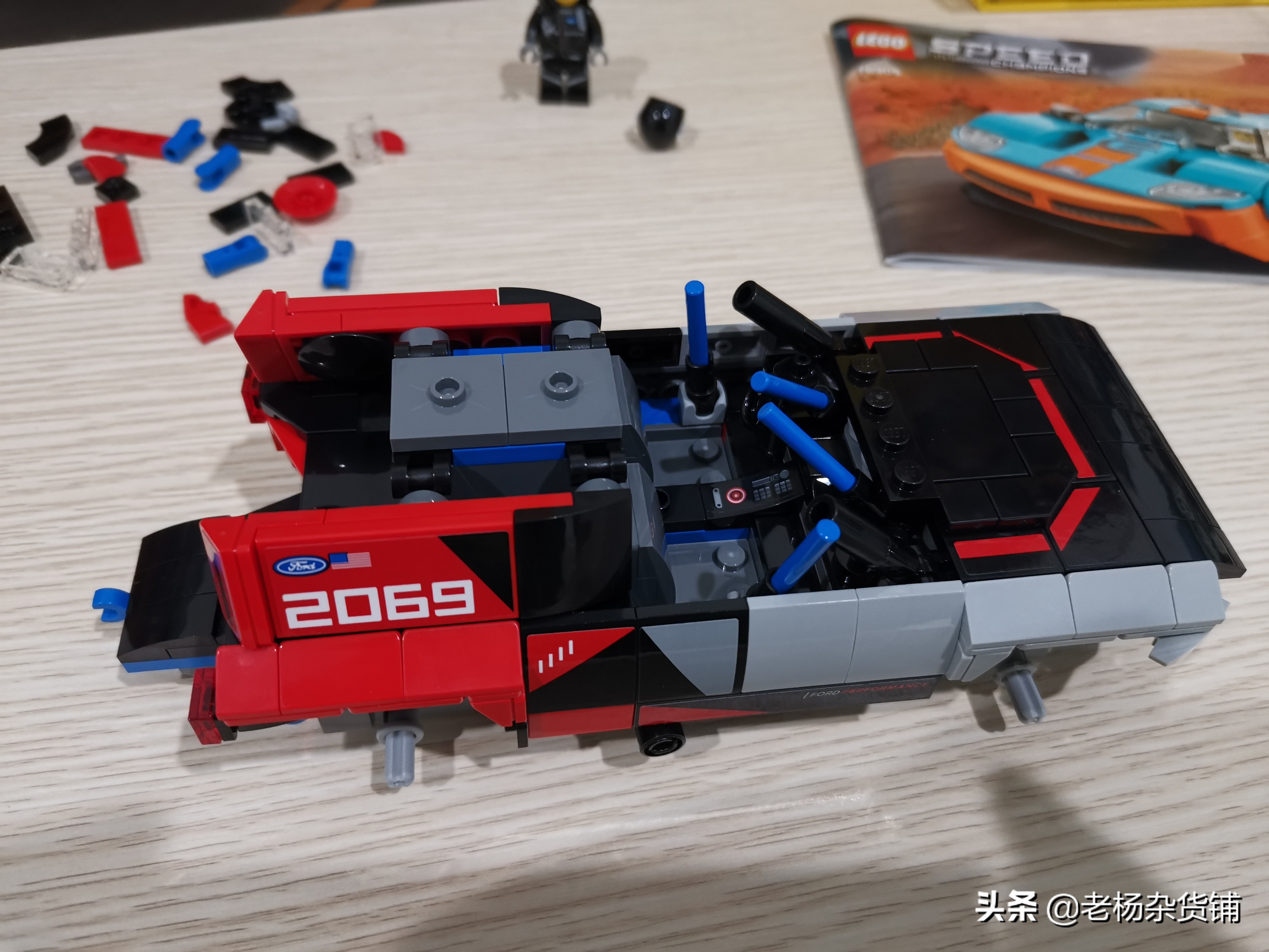 LEGO超级赛车系列76905福特GT和BroncoR开箱简评