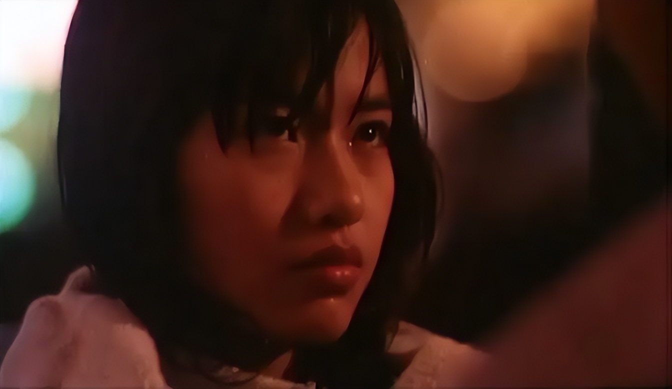 老天追着喂饭，她却不屑一顾，选择了平凡生活