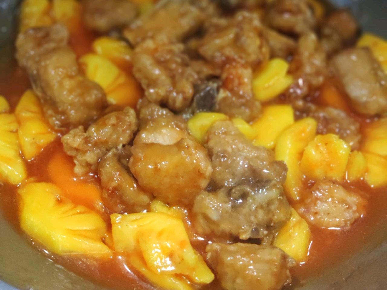 菠萝排骨制作方法（教你做酸甜开胃的菠萝排骨）