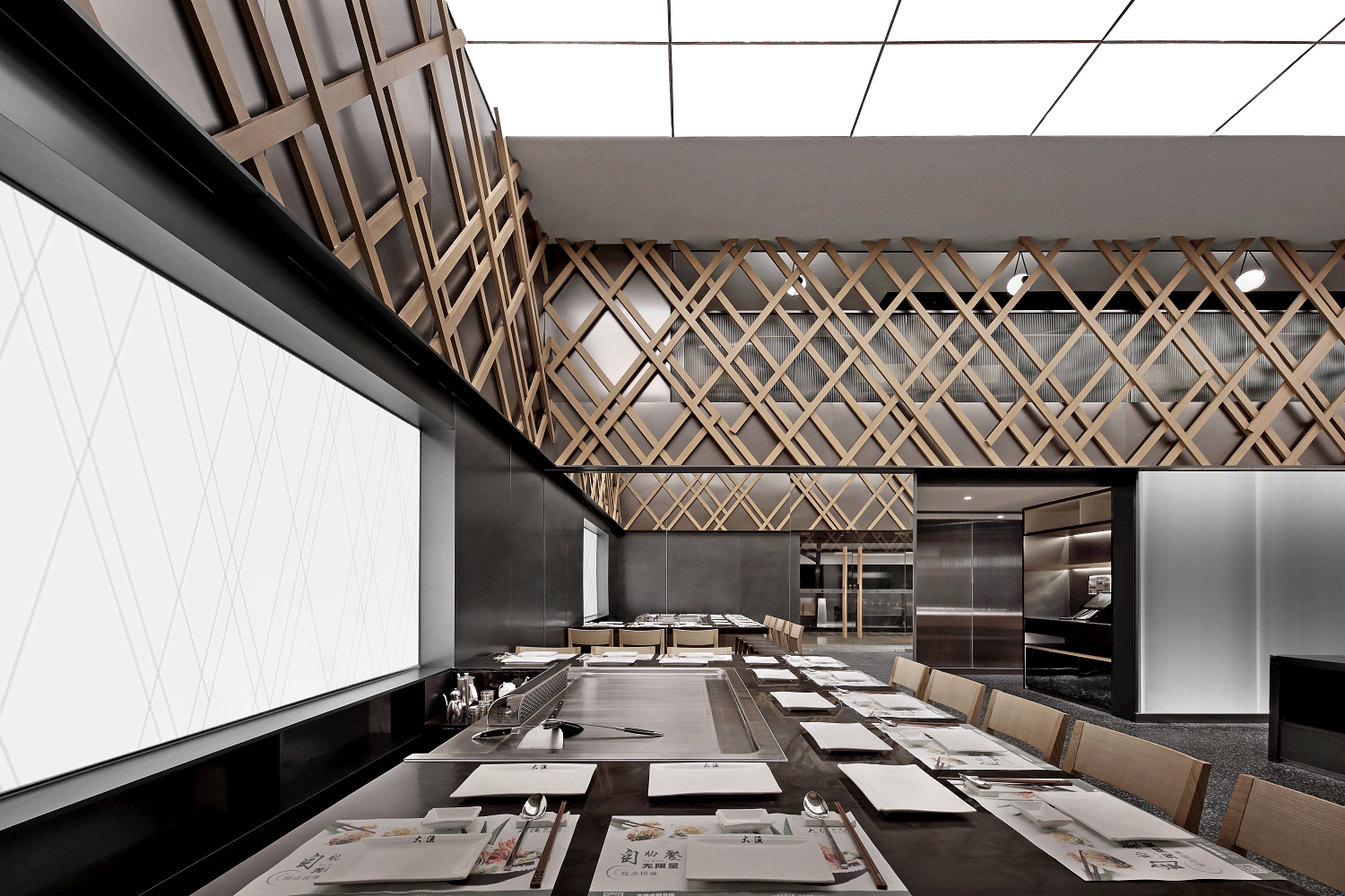 2个铁板烧空间设计案例诠释“铁板上叹为观止的美食汇演”