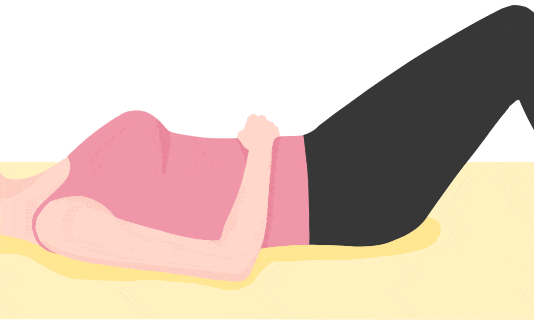 吸气法,采取仰卧或舒适的坐姿,可以把一只手放在腹部肚脐处,放松全身