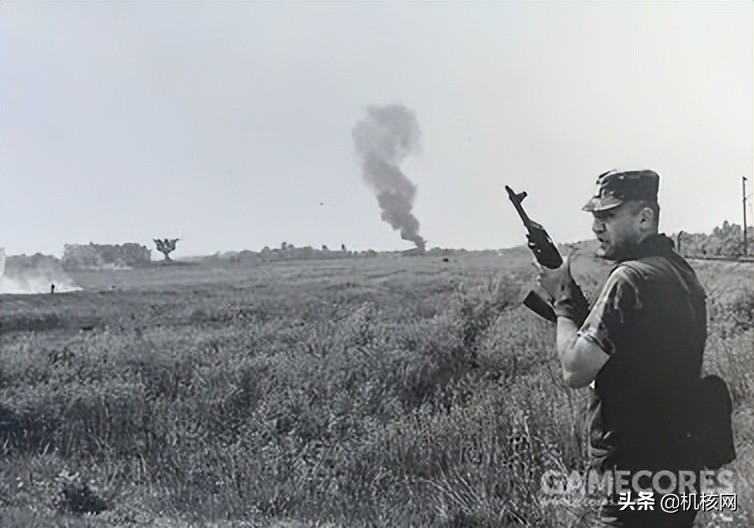 巴尔干土地上的无声呐喊 | Spomenik纪念碑考