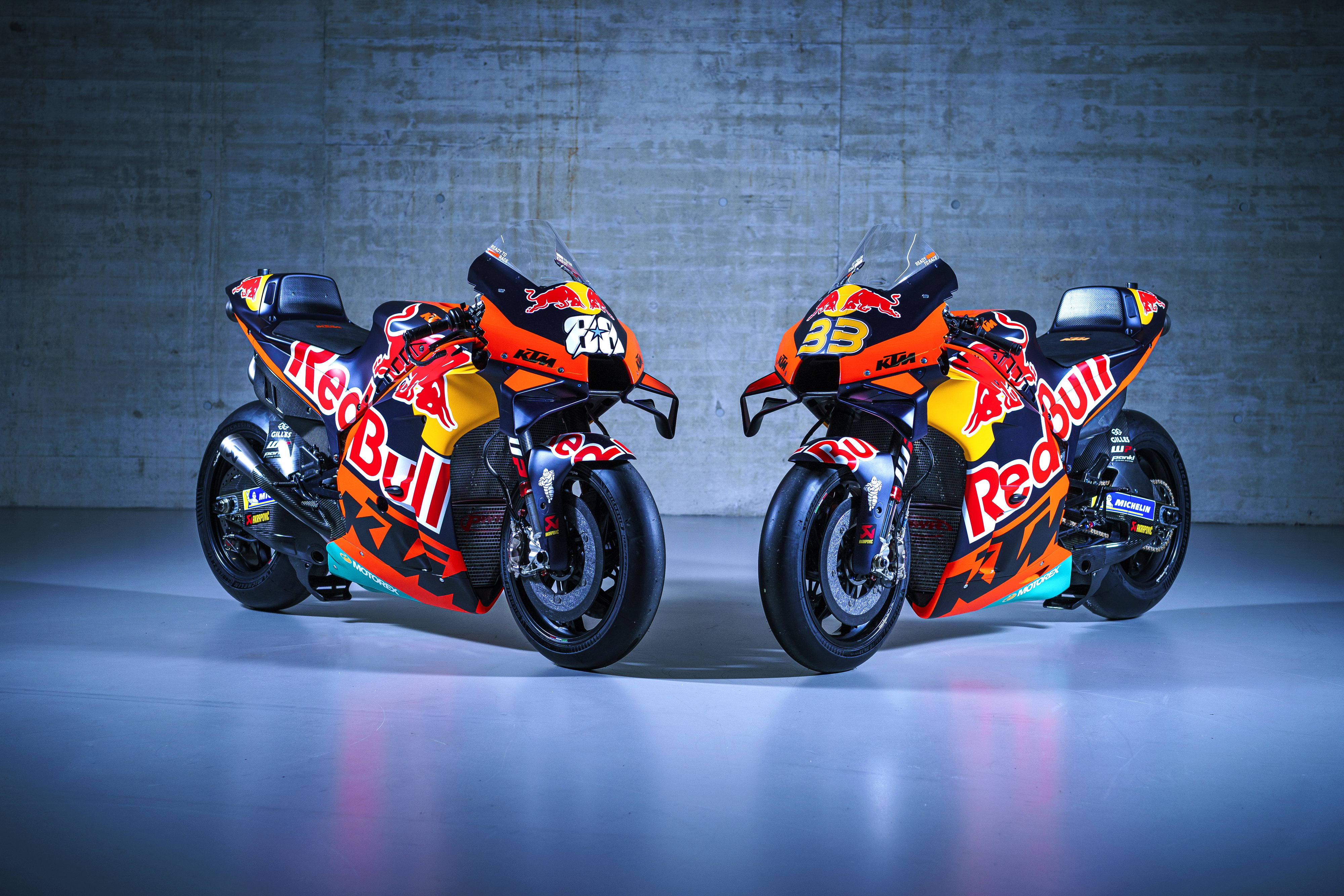 赛车rc比赛(MotoGP 2022：KTM MotoGP 红牛车队的 RC16 赛车)