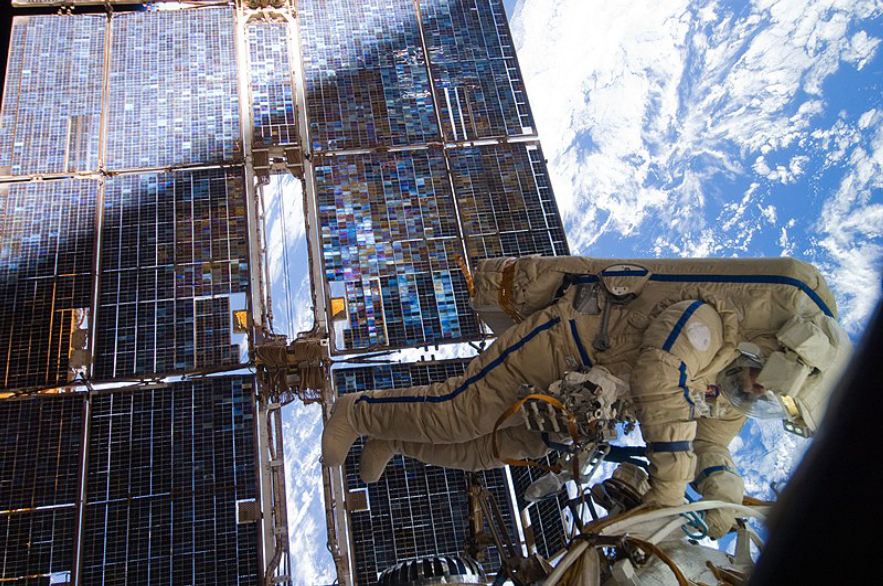 揭秘宇航服生产过程，当今世界仅中美俄三个国家能生产，为什么？