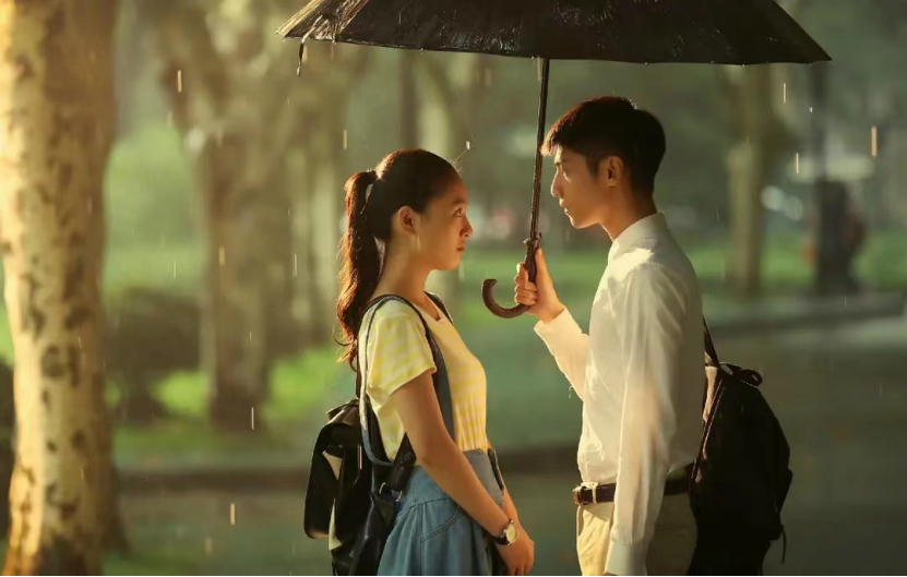 5部现偶爆款剧，杨洋竟占了两部，赵丽颖这部偶像剧早已封神