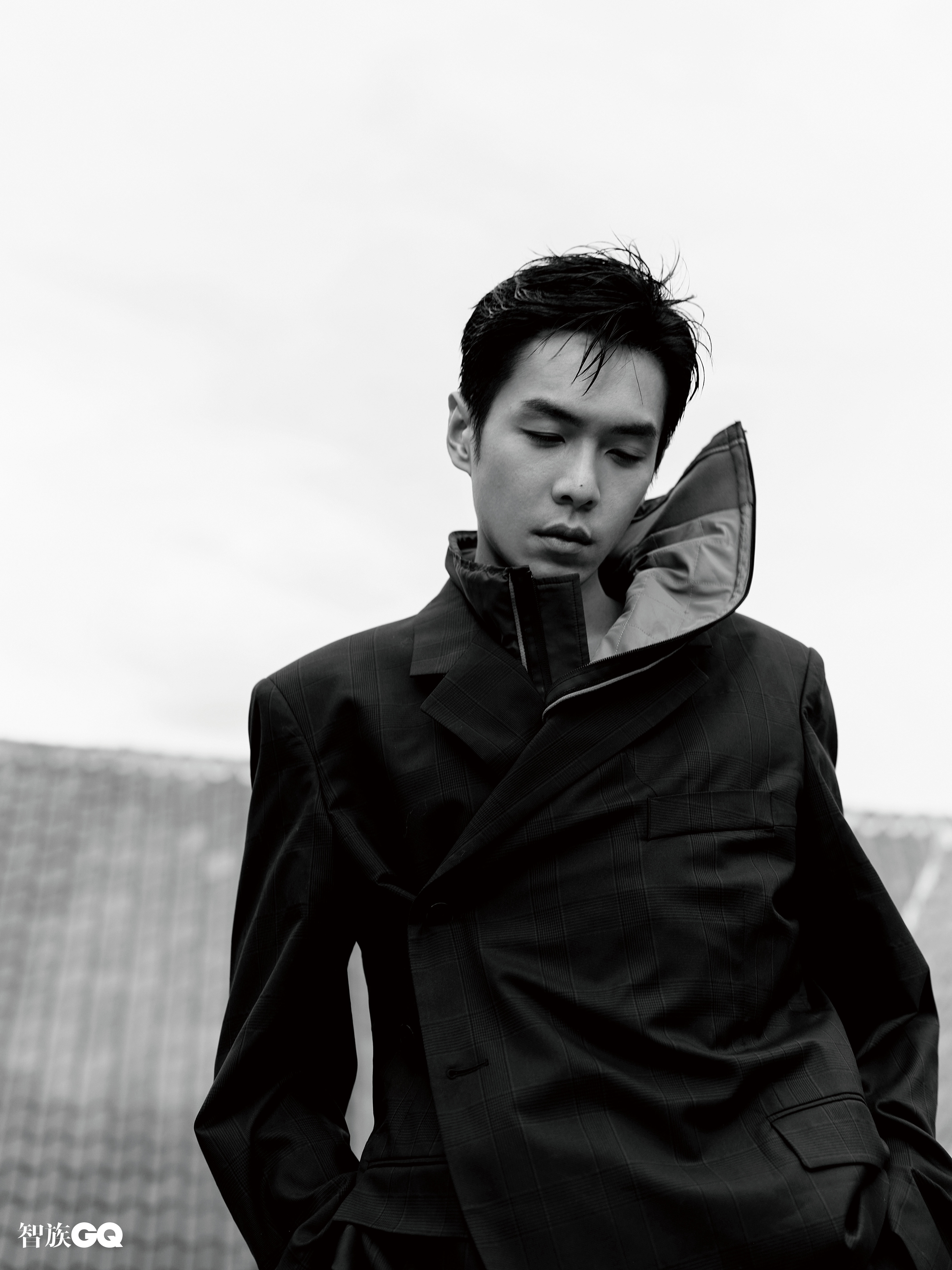 “机车少年”张若昀