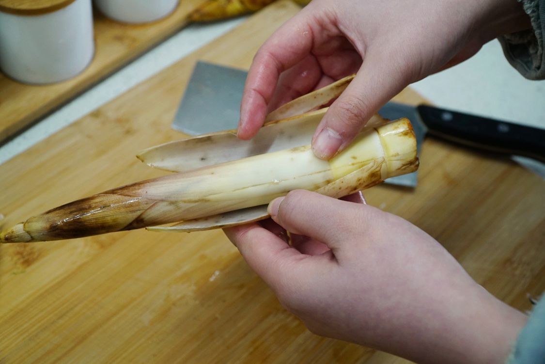 春天，菜市場碰上它別放過，和五花肉燜一鍋，味道真是香得厲害