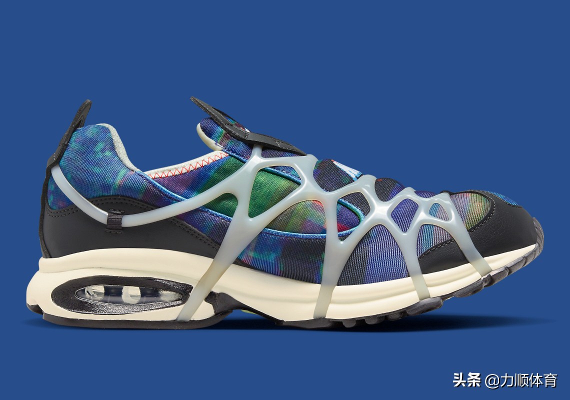 Nike Air Kukini 采用像素化改造