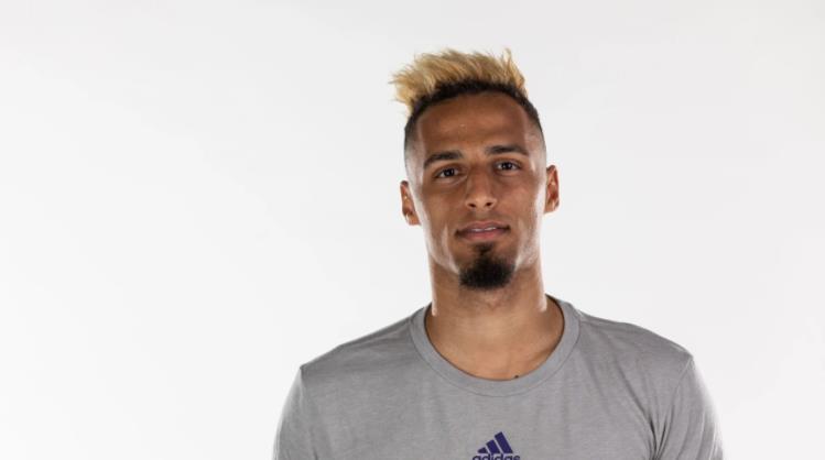 阿根廷西班牙双国籍（美国职业联赛，有25名10号球员，居然有19人来自西语系国家）