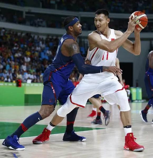 易建联进过nba哪些队（易建联职业生涯赚了多少钱呢？，他在美国和中国各赚了多少呢）-趣拿体育