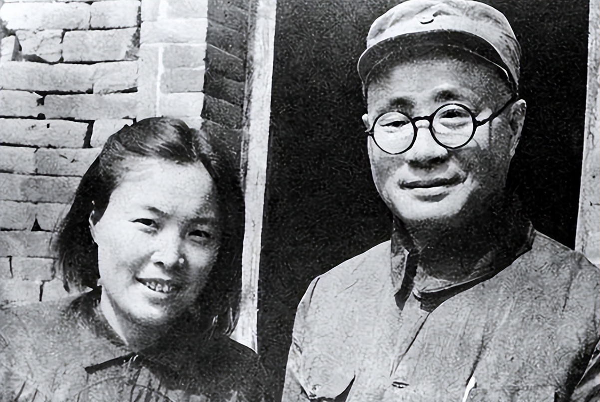 1986年刘伯承去世后，妻子汪荣华向医院求助：给我医护人员的名单