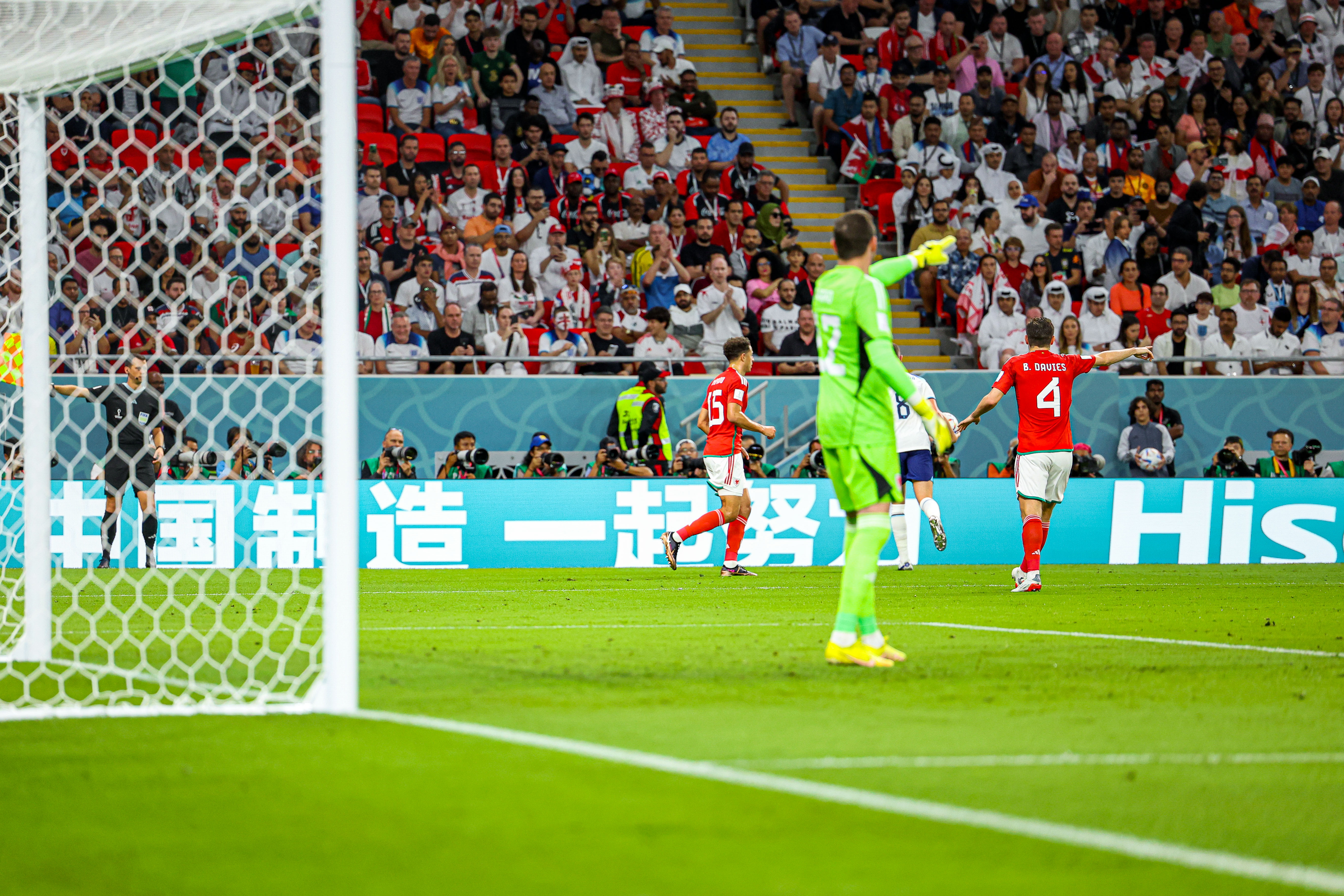 为什么那么关注世界杯（世界杯有两大热点值得关注：一个是国足没去，一个是海信去了）