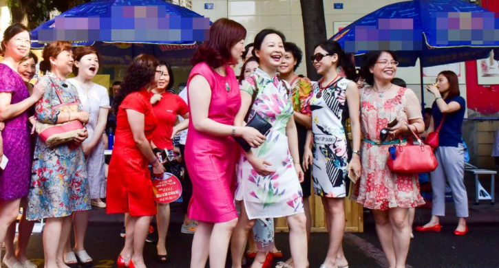 2022年浙江“首场高考”开考，家长“云加油”，部分学生已经慌了