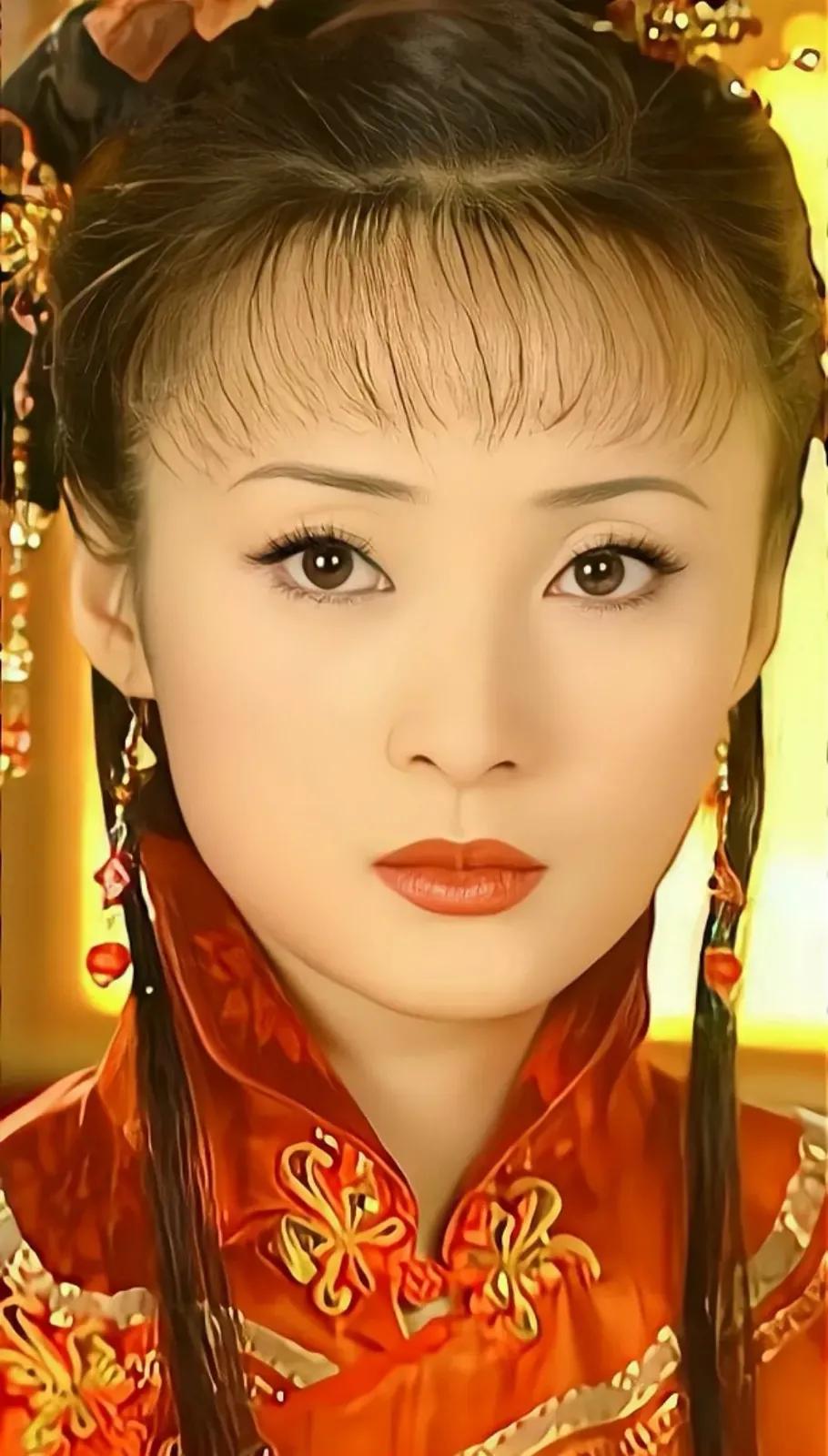 哪些女明星的眼睛很漂亮？