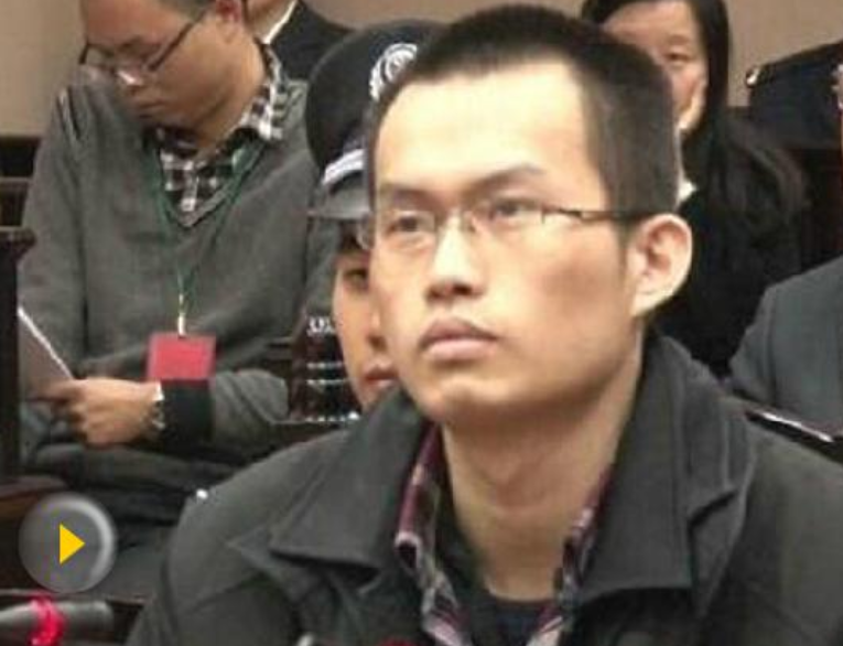 复旦“投毒男”林森浩毒死舍友，被判死刑，177名师生却为他求情