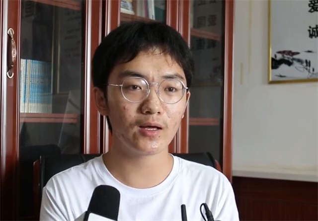 何润琪：带着妈妈遗照上清华，这个湖南文科状元的故事让人唏嘘