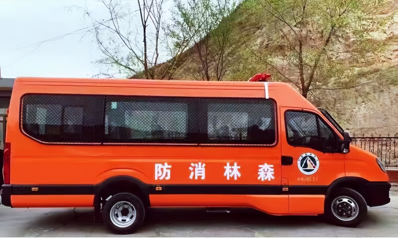 節(jié)目丨首批依維柯歐勝運(yùn)兵車圓滿交付，共筑消防“安全墻”