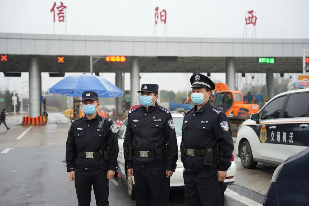 浉河：“疫”線最美“警察藍”，防控疫情顯擔當