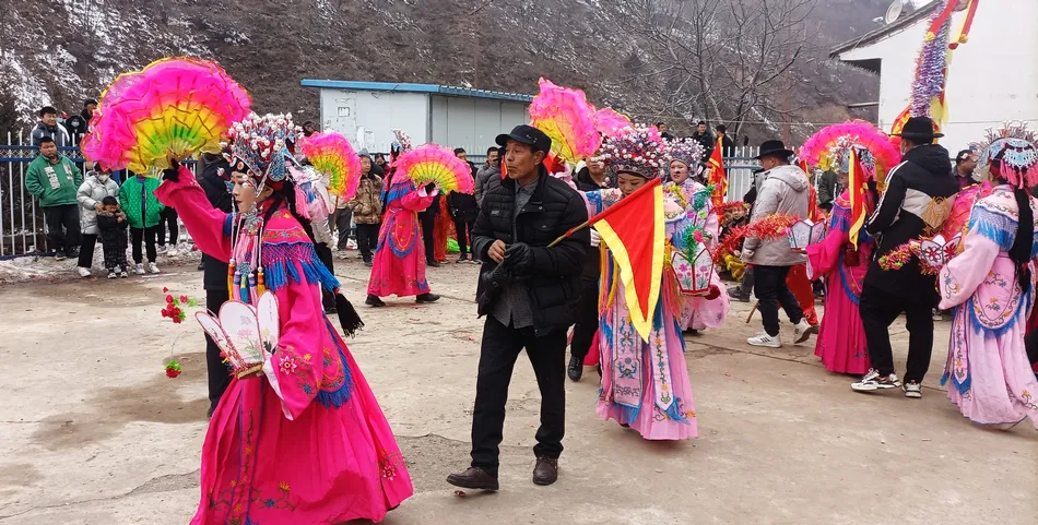 没有社火的过年，不叫过年！天水周家坪村民耍社火闹新春（组图）