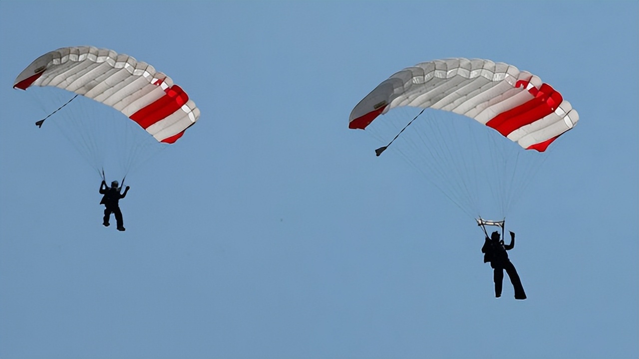 95后女孩滑翔伞坠亡，浙江金顶旅游高坠事故：究竟什么原因？