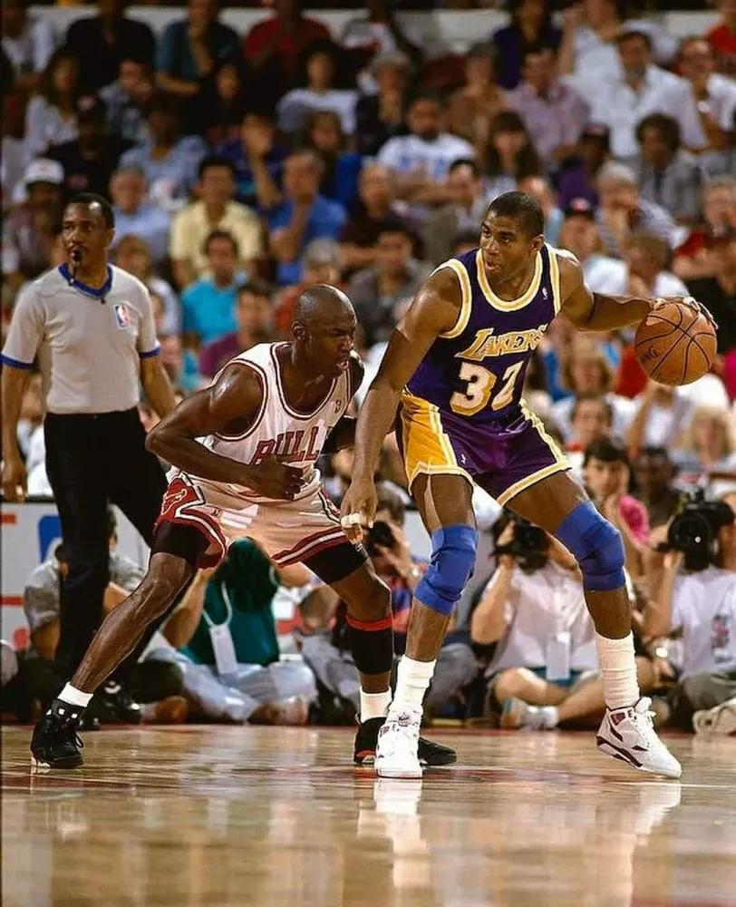 nba的代表球員有哪些（美媒評(píng)選NBA歷史排名前十球員，科比落選）