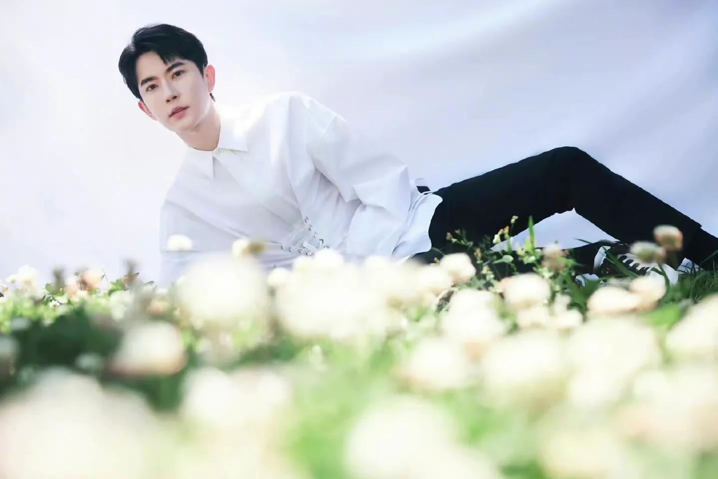 6.16图：檀健次 侯明昊 迪丽热巴 于朦胧 赵丽颖 易烊千玺 吴磊 胡兵 沈月