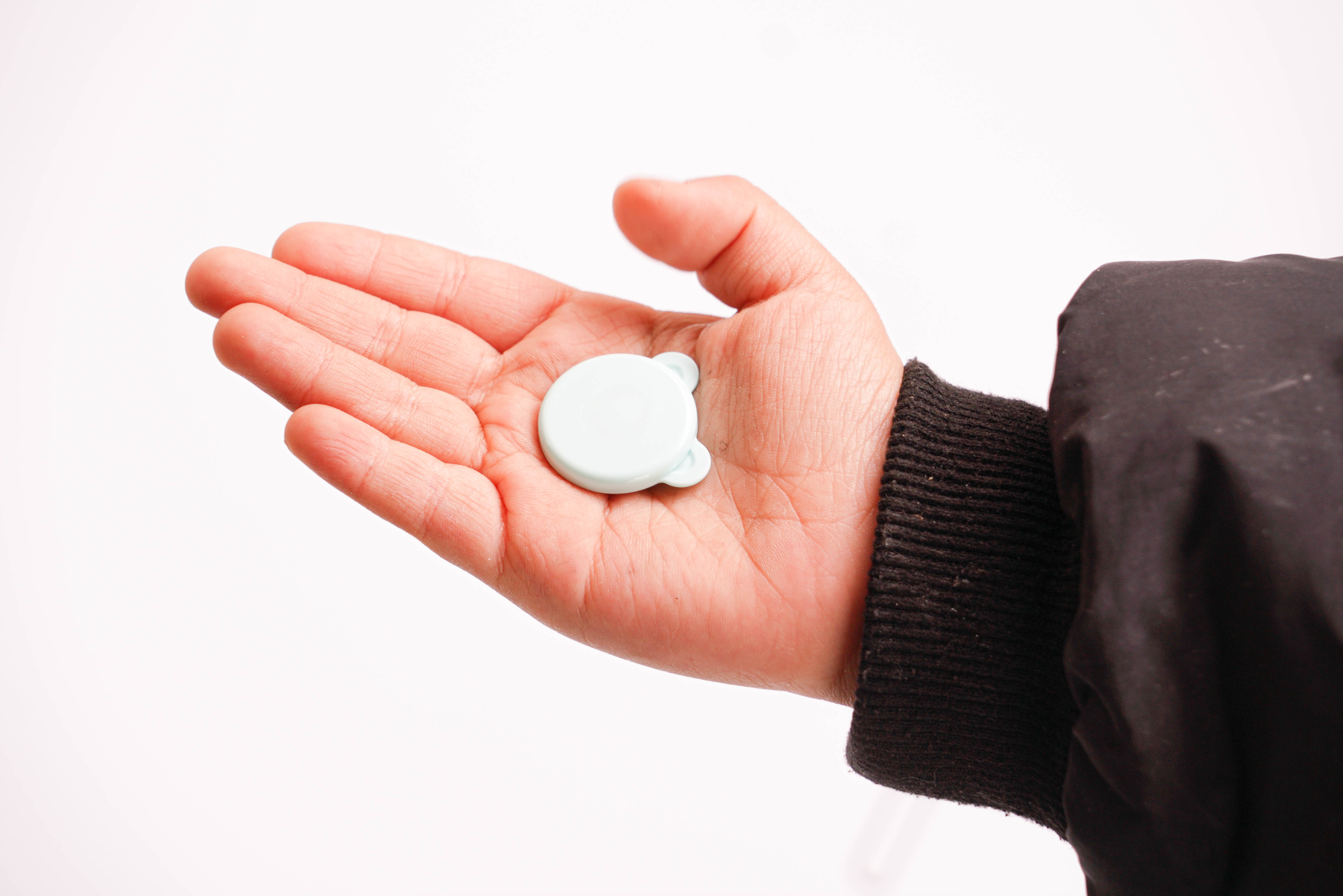 小孩发烧测体温很麻烦？刷芯无线电子体温计体验