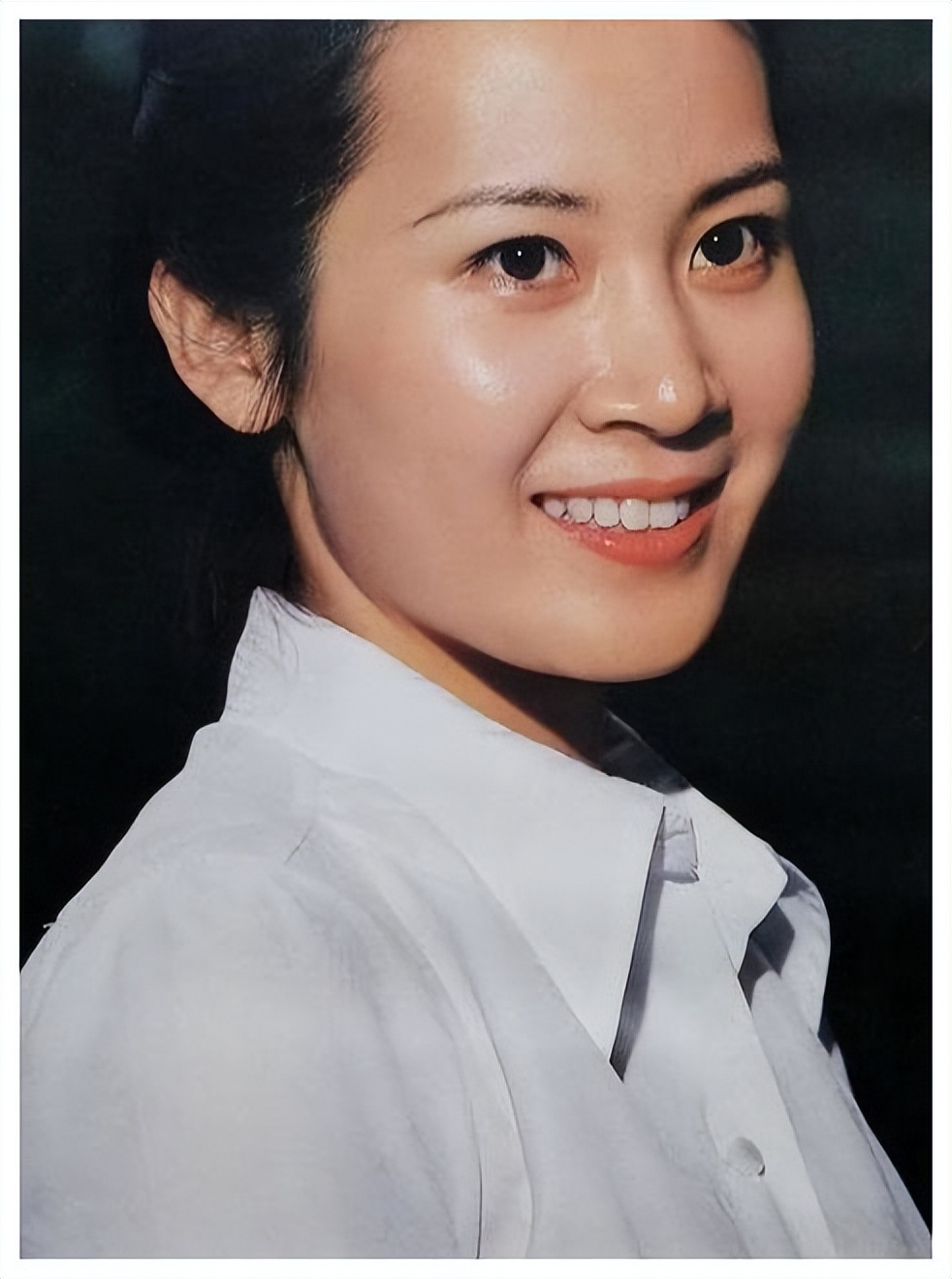 国家一级演员肖雄:当红时为了演戏而离婚,今65岁仍单身的她后悔吗-蘑