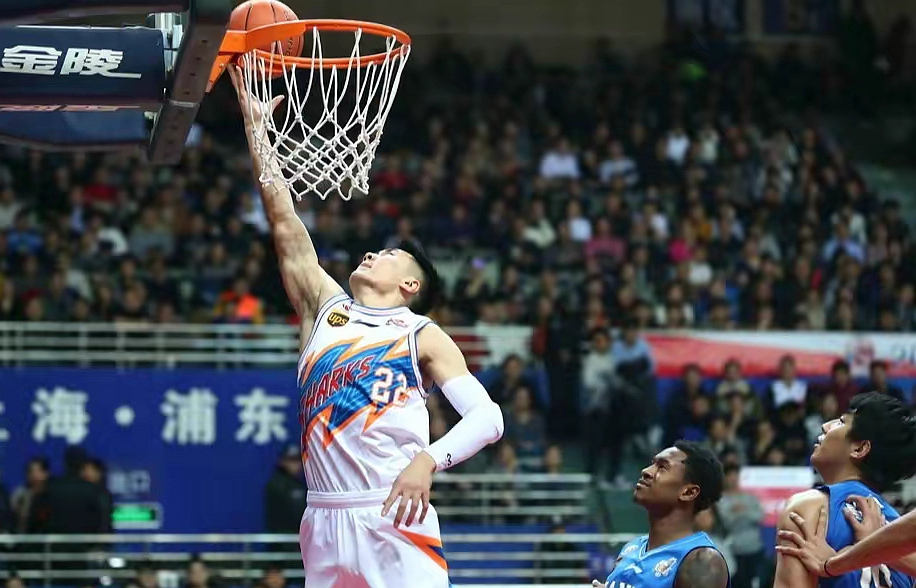 cba球员都在哪里选（CBA交易窗口即将开启！40名自由球员待选，看看还有哪些“大鱼”）