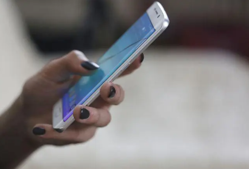 手机厂商那些销量不好的手机，最后都是怎么处理的？