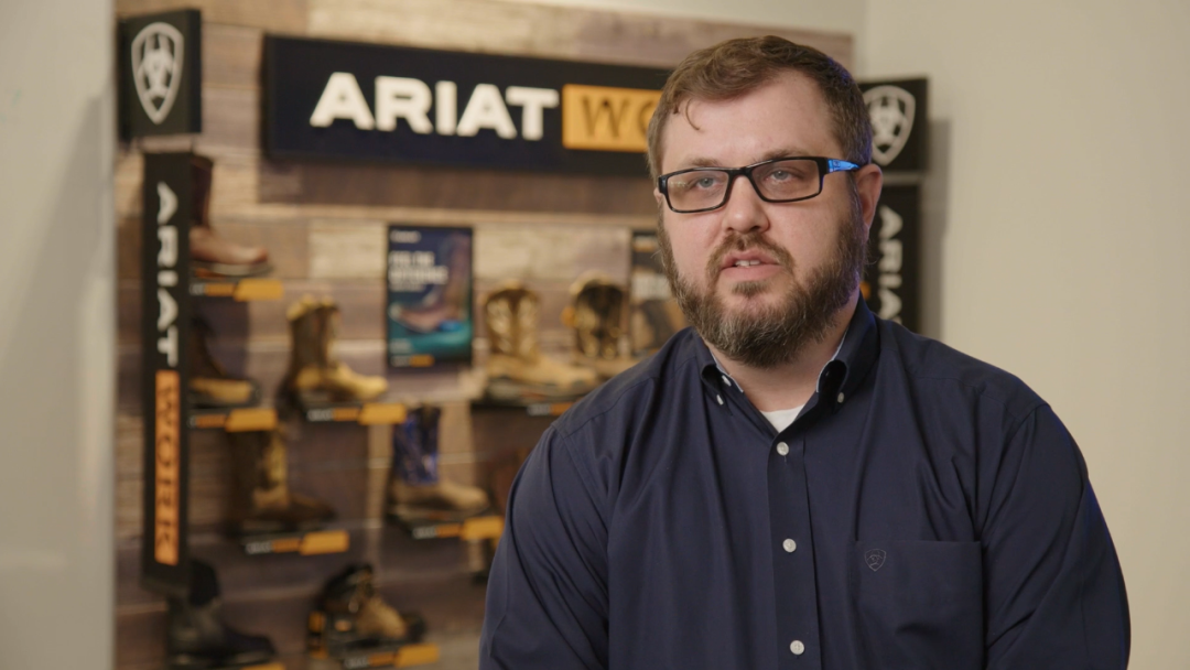 极智嘉｜看一下美国知名鞋服品牌Ariat如何评价物流机器人项目？