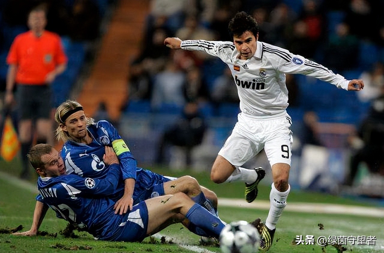 南美洲杯和欧洲杯（南美洲球员天赋强于欧洲，南美洲足球却弱于欧洲，为什么？）