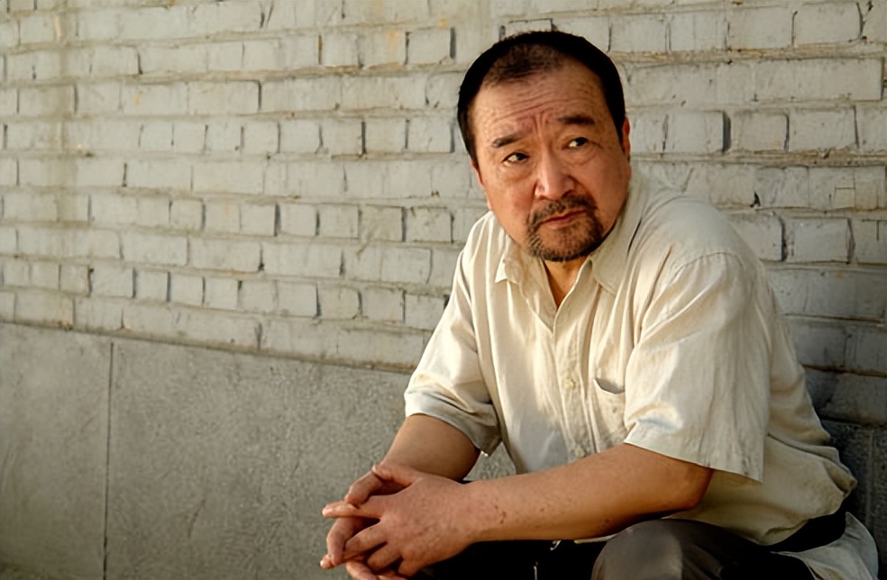 著名演员李保田:50岁爆红,60岁被封杀,75岁的他过得怎么样了?