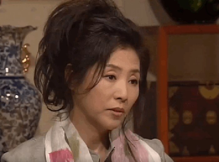 人鱼小姐：赵秀娥看上殷雅俐瑛，绝对不仅仅是因为她有钱