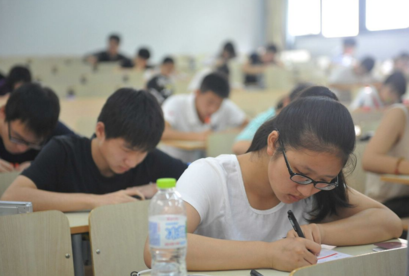 四六级出“新规”，部分学生失去报考资格，学习成绩再好也没用