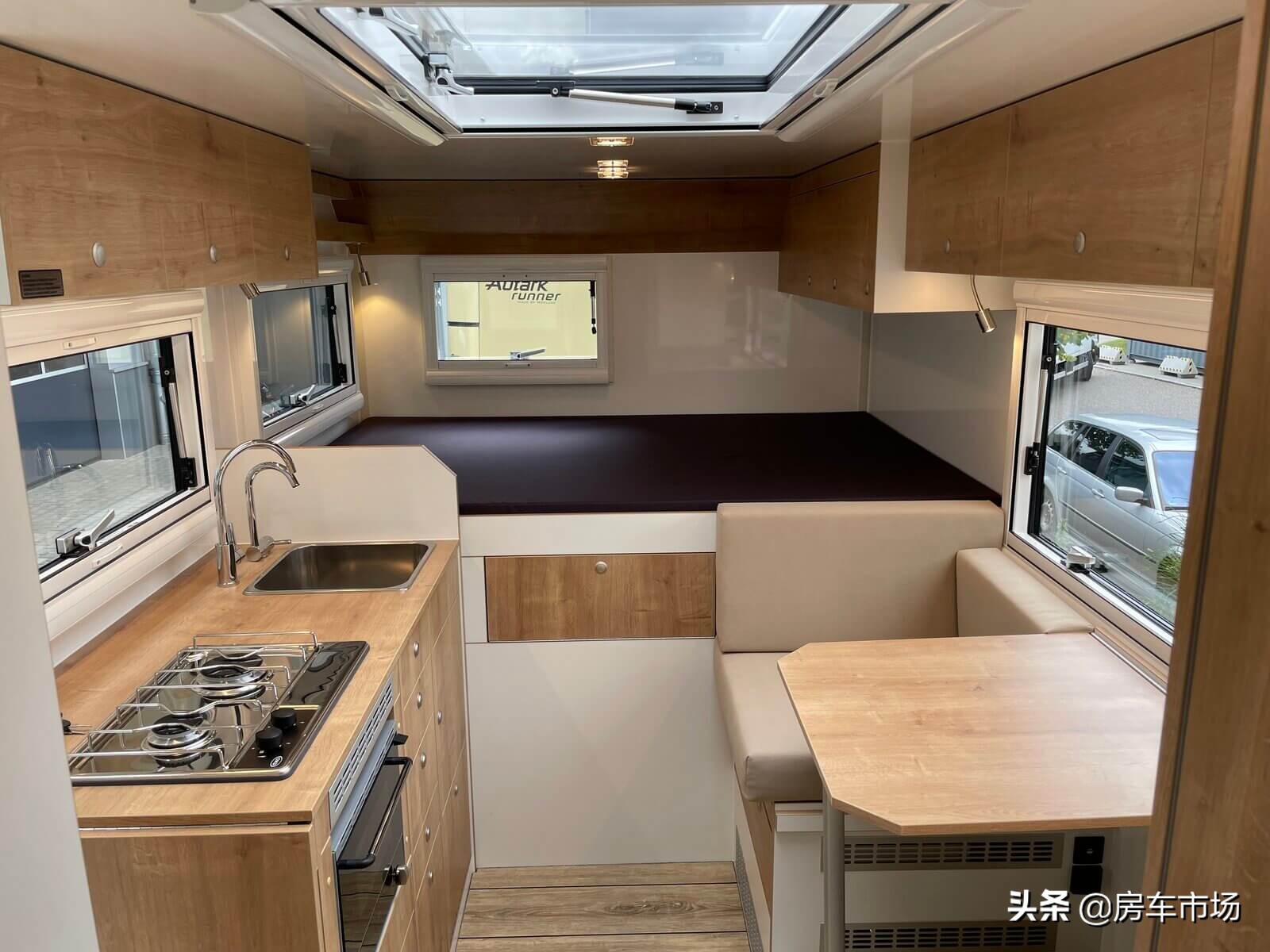 三菱扶桑Fuso轻卡房车，四驱3.0L柴油机，和依维柯同排量选哪个？