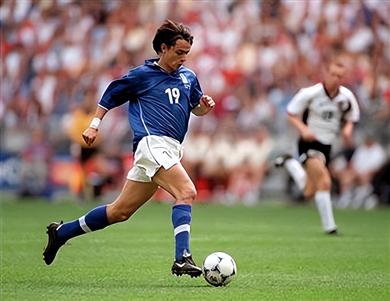 意大利98世界杯小组赛（因扎吉世界杯全记录-1998年 英俊少侠懵懂而小小惊艳的法兰西之夏）