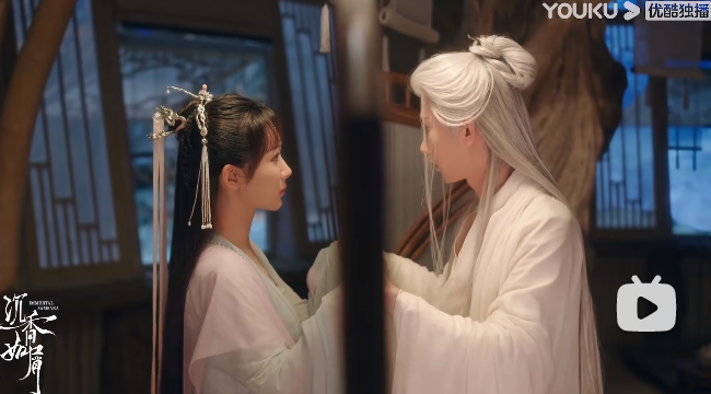 杨紫对不起，你不灵了