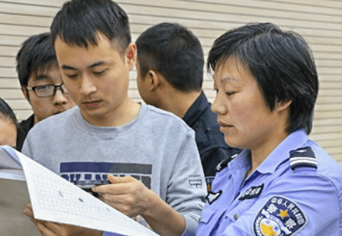 走进职场后才知道，协警和辅警究竟有啥区别，幸好听了父亲的话