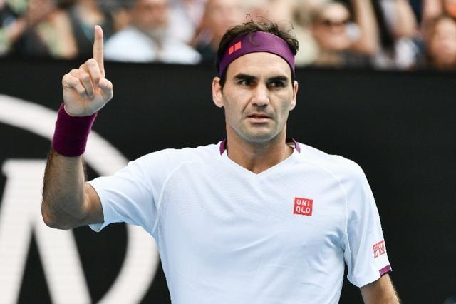 体坛网球之神(网球界传奇人物,"上帝之手"网球天王费德勒,巅峰时期有