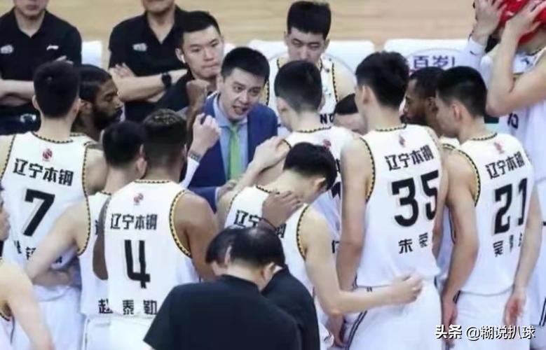 cba哪个球队文明(杜锋征服球迷！辽宁无缘各项大奖，赵岩昊MVP，广东最文明球队)