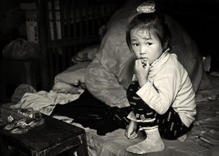 18年前，带着妹妹读大学，在学校捡破烂的21岁河南男孩，如今咋样