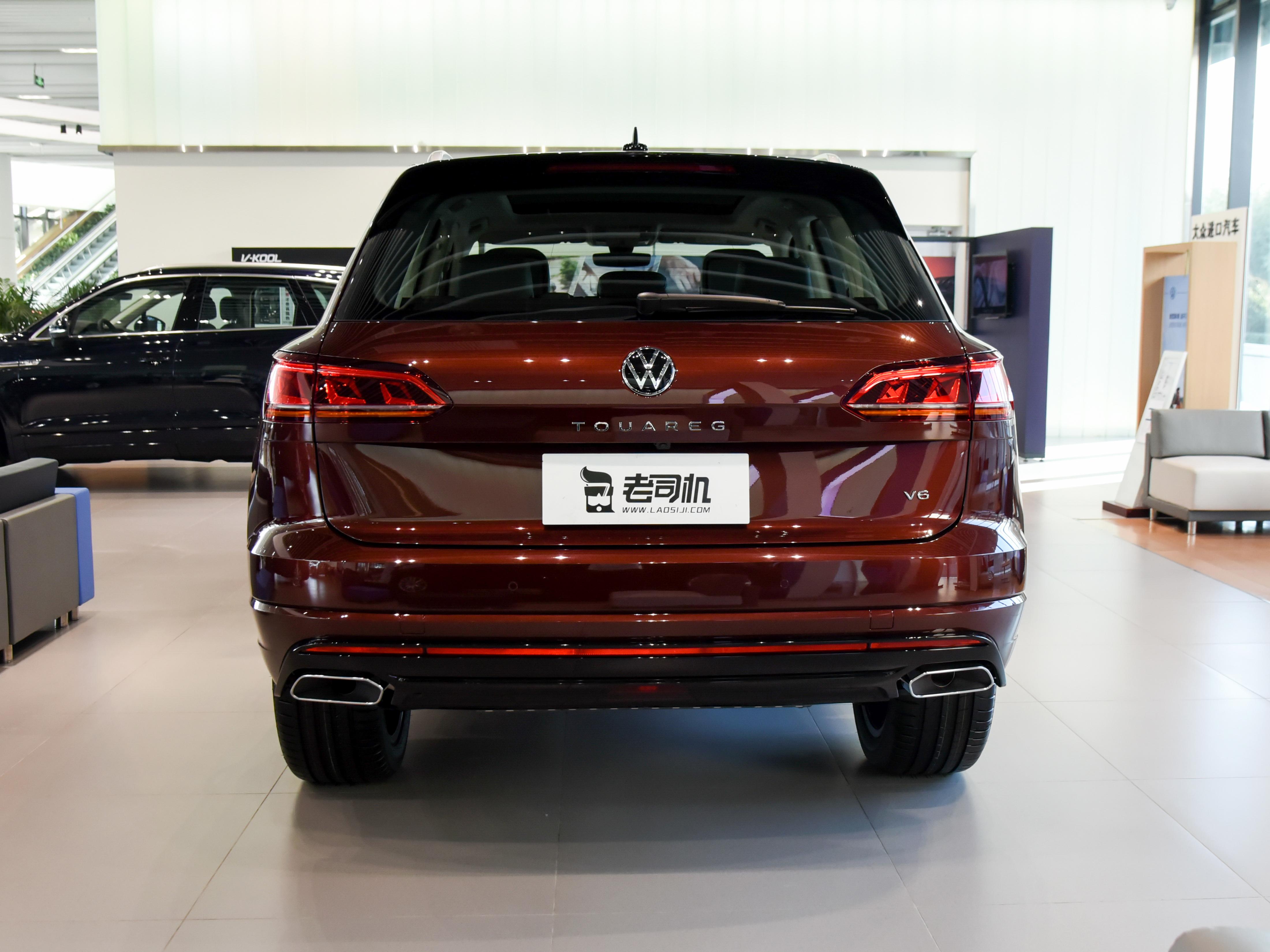 和奥迪Q7硬件几乎一样，都是原装进口豪车却省11万！实拍大众途锐